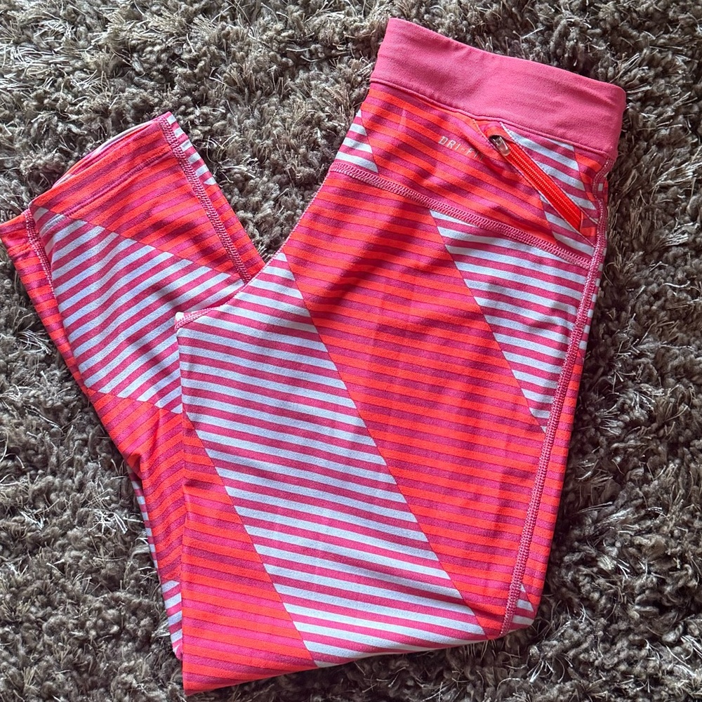 Women’s Nike running workout Striped Pink 3/4 length cropped Leggings